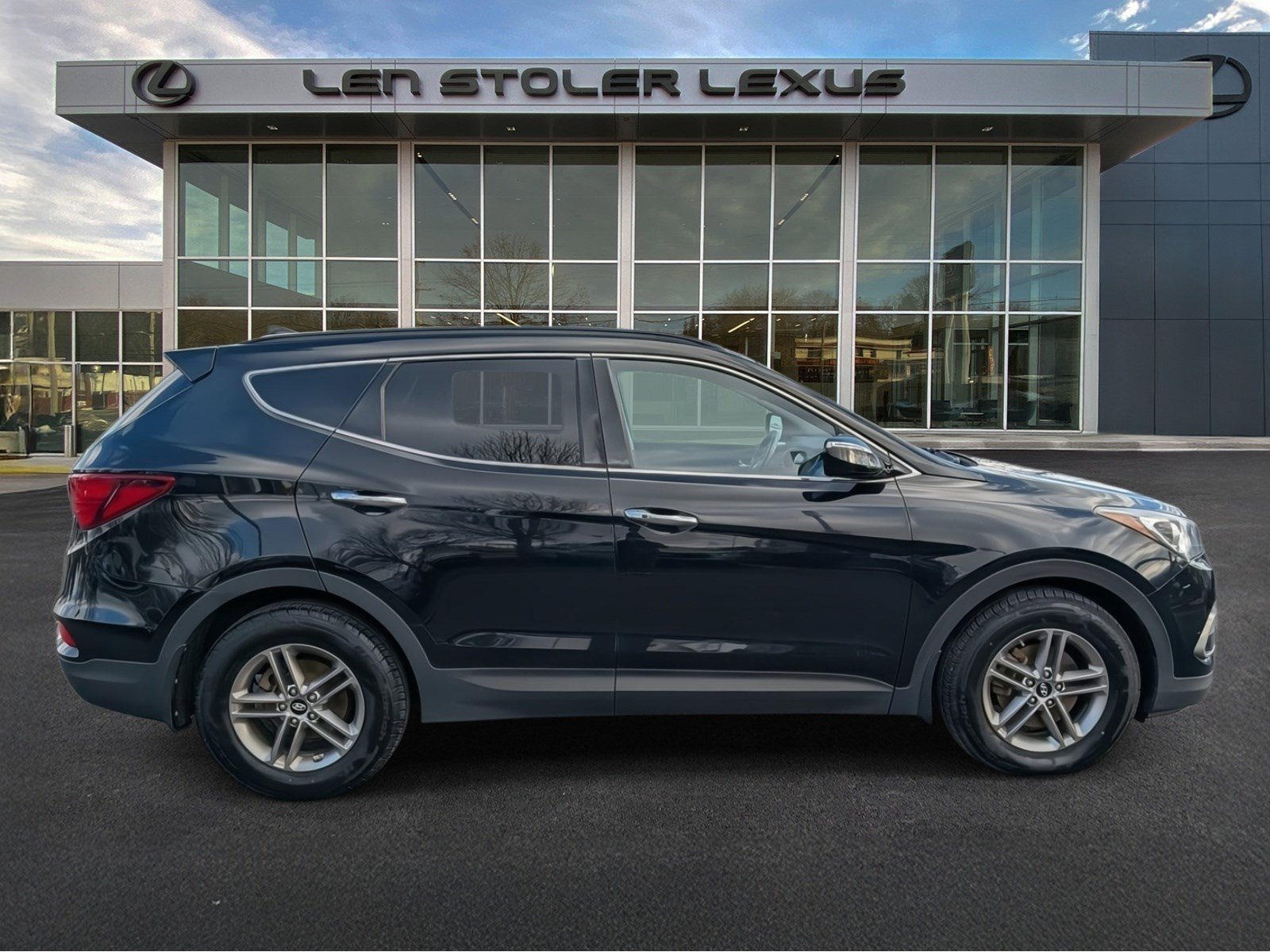Used 2018 Hyundai Santa Fe Sport w/ 2.4L Tech Package 04 image 2