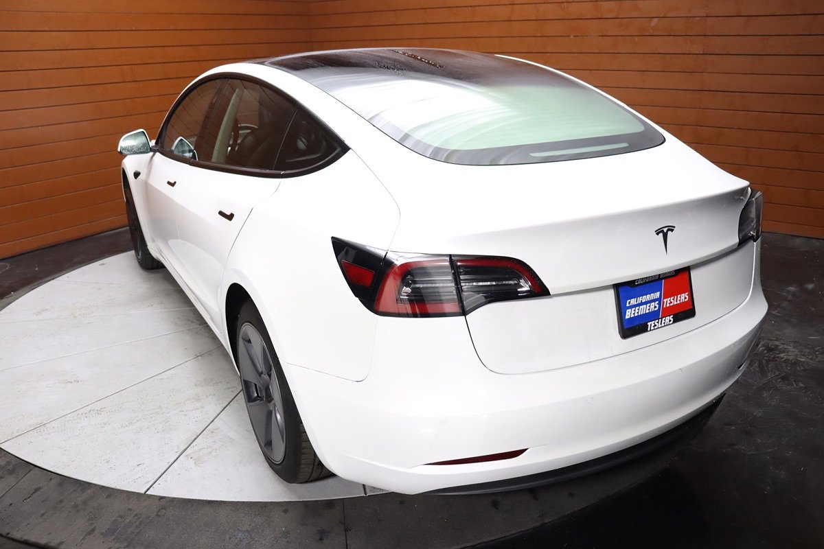 Used 2023 Tesla Model 3 Standard Range RWD image 10