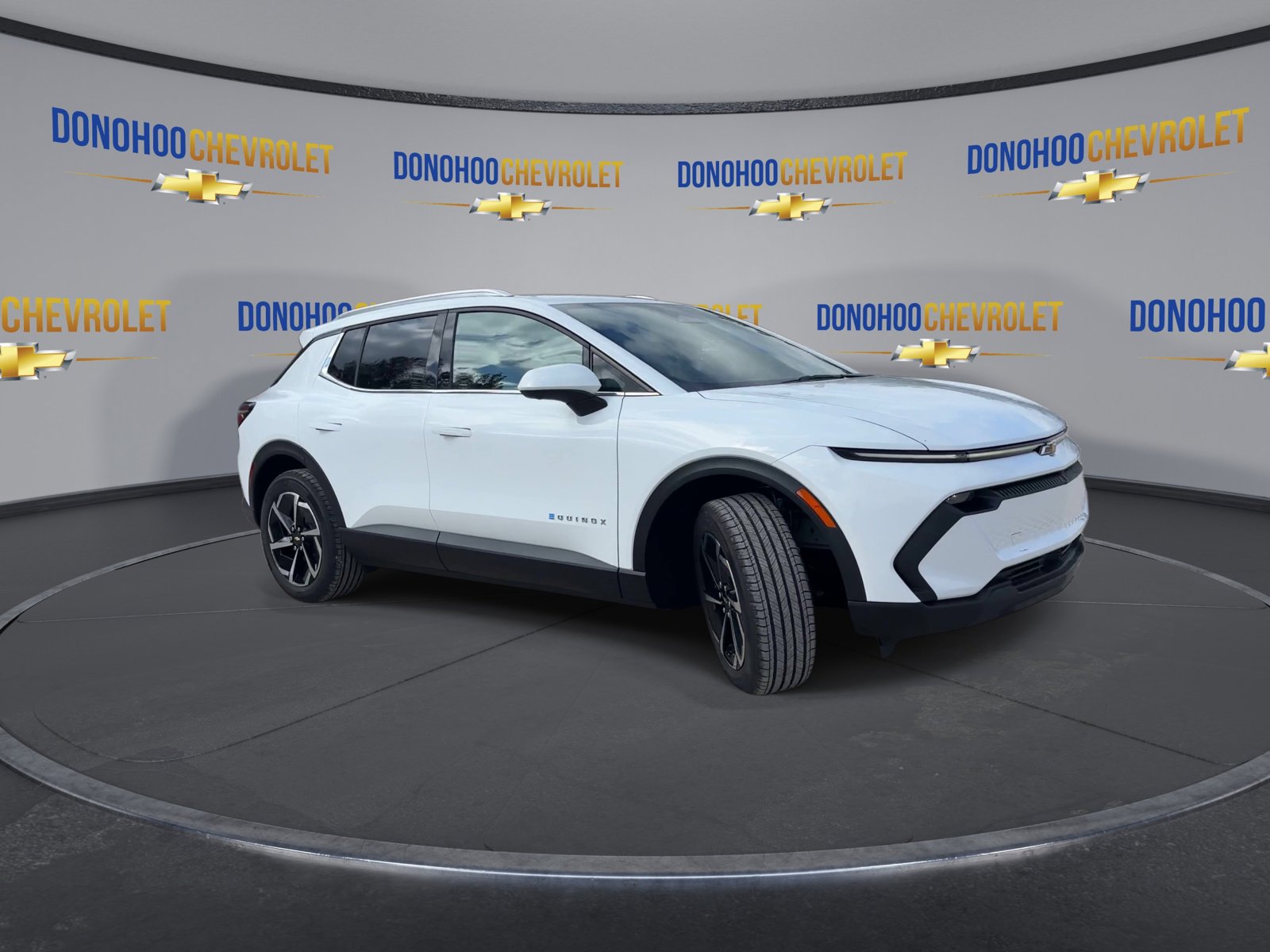 New 2026 Chevrolet Equinox EV LT image 5