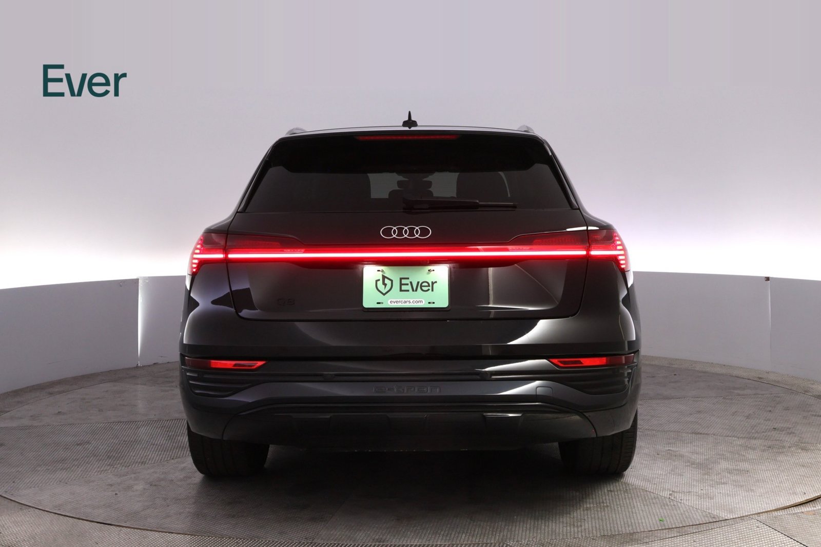 Used 2024 Audi Q8 e-tron Premium Plus w/ Premium Plus Package AWD/4WD image 15