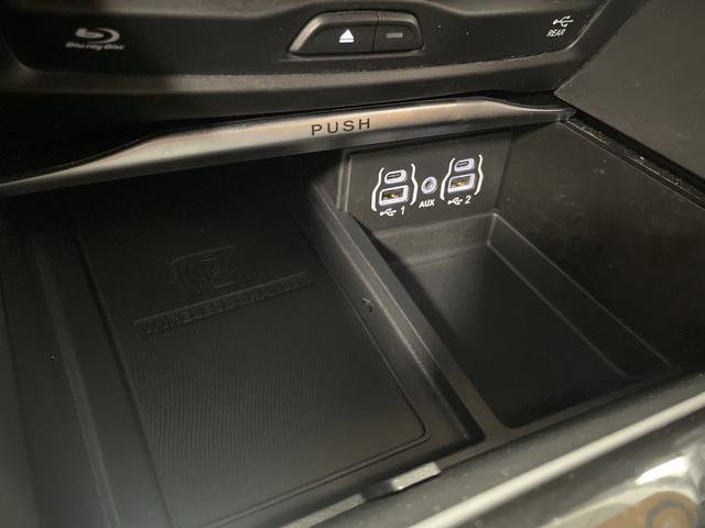 Certified 2024 Chrysler Pacifica Pinnacle image 26