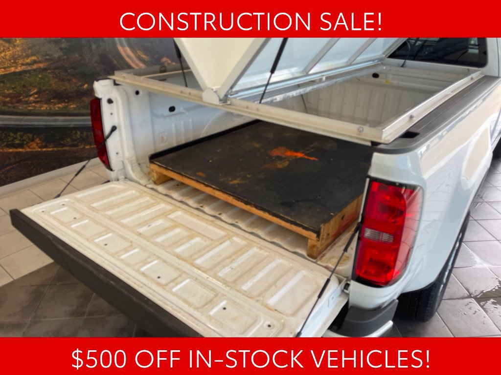 Used 2022 Chevrolet Colorado LT w/ Fleet Safety Package RWD image 14
