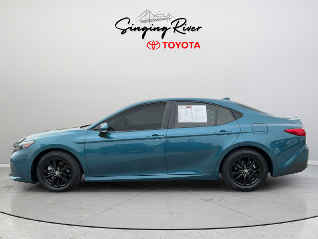 Used 2026 Toyota Camry LE w/ Convenience Package FWD image 4