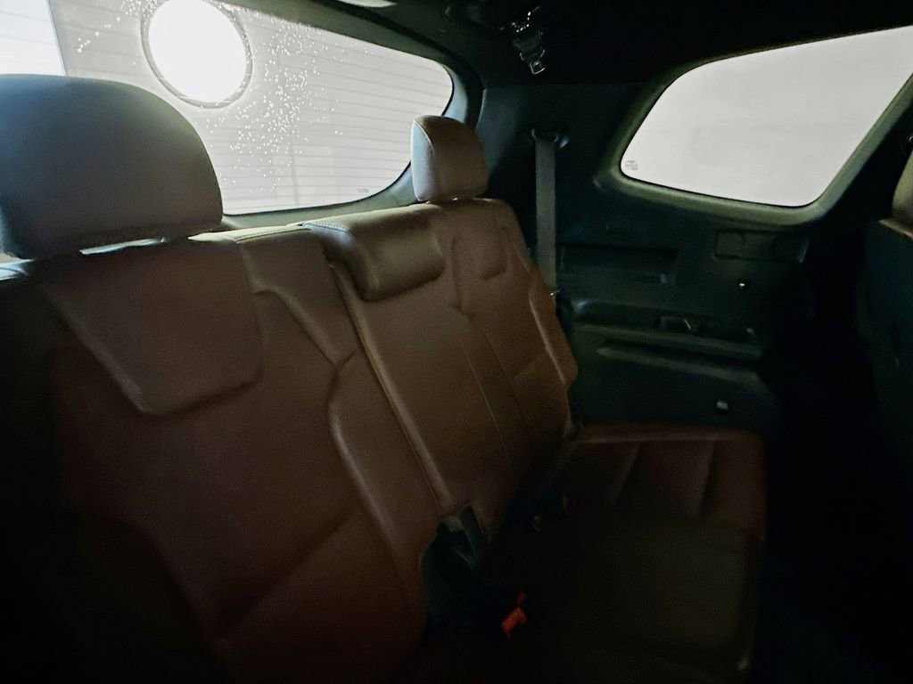 Used 2024 Kia Telluride EX w/ EX Captain's Chair Package image 30