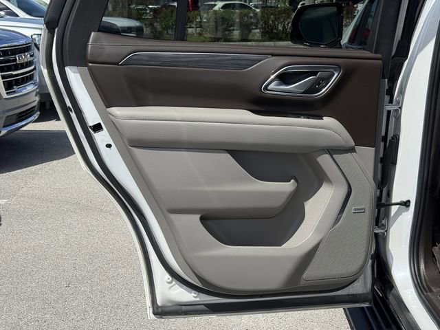 Used 2022 GMC Yukon SLT w/ SLT Premium Package image 33