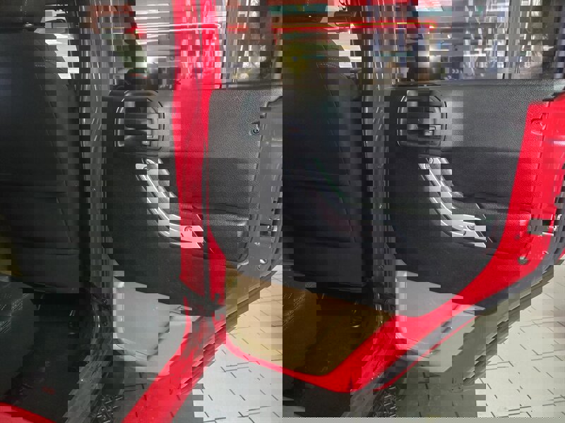 Used 2014 Jeep Wrangler Unlimited Sahara w/ Connectivity Group image 15