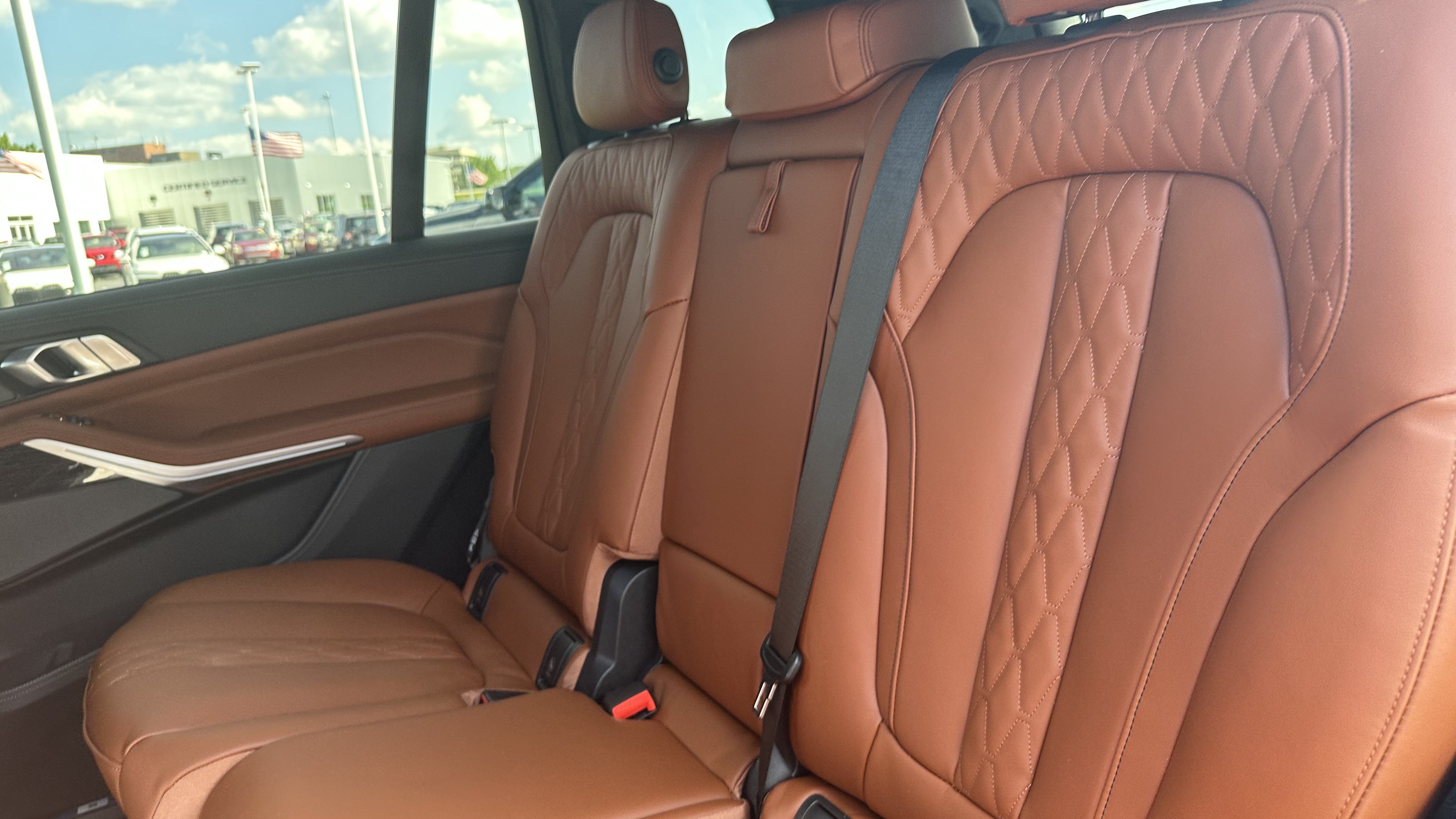 New 2027 BMW X7 M60i AWD/4WD image 30