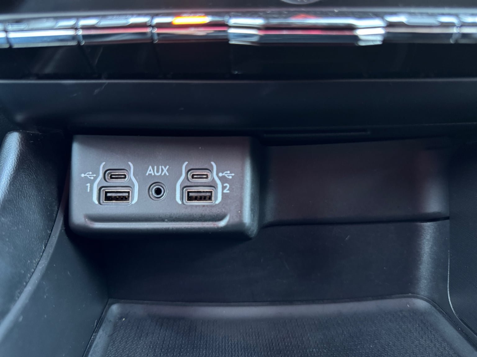 Used 2021 Dodge Durango SXT RWD image 25