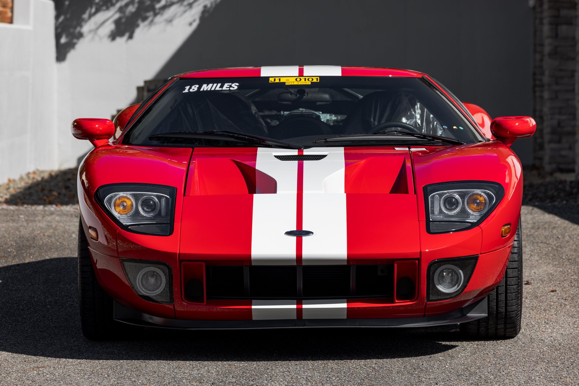 Used 2006 Ford GT RWD image 15