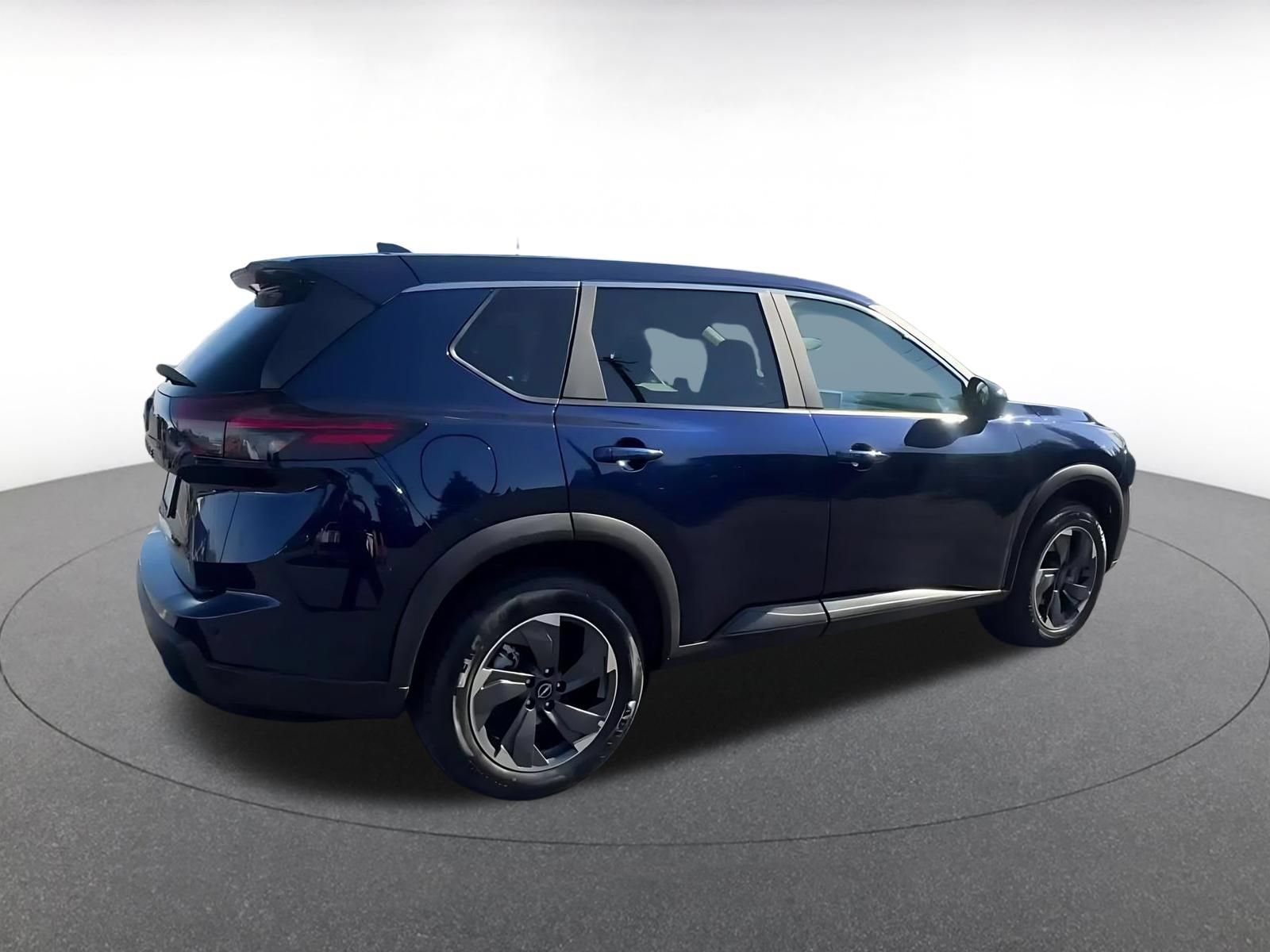 Used 2025 Nissan Rogue SV FWD image 15