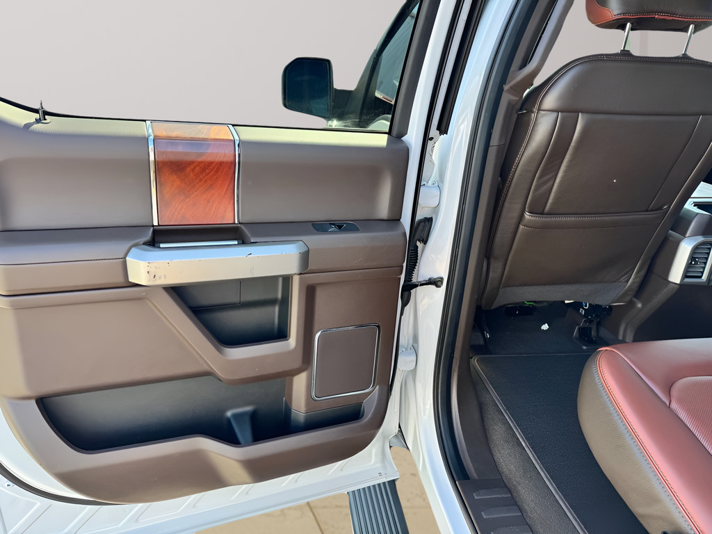 Used 2019 Ford F150 King Ranch w/ Equipment Group 601A Luxury AWD/4WD image 36