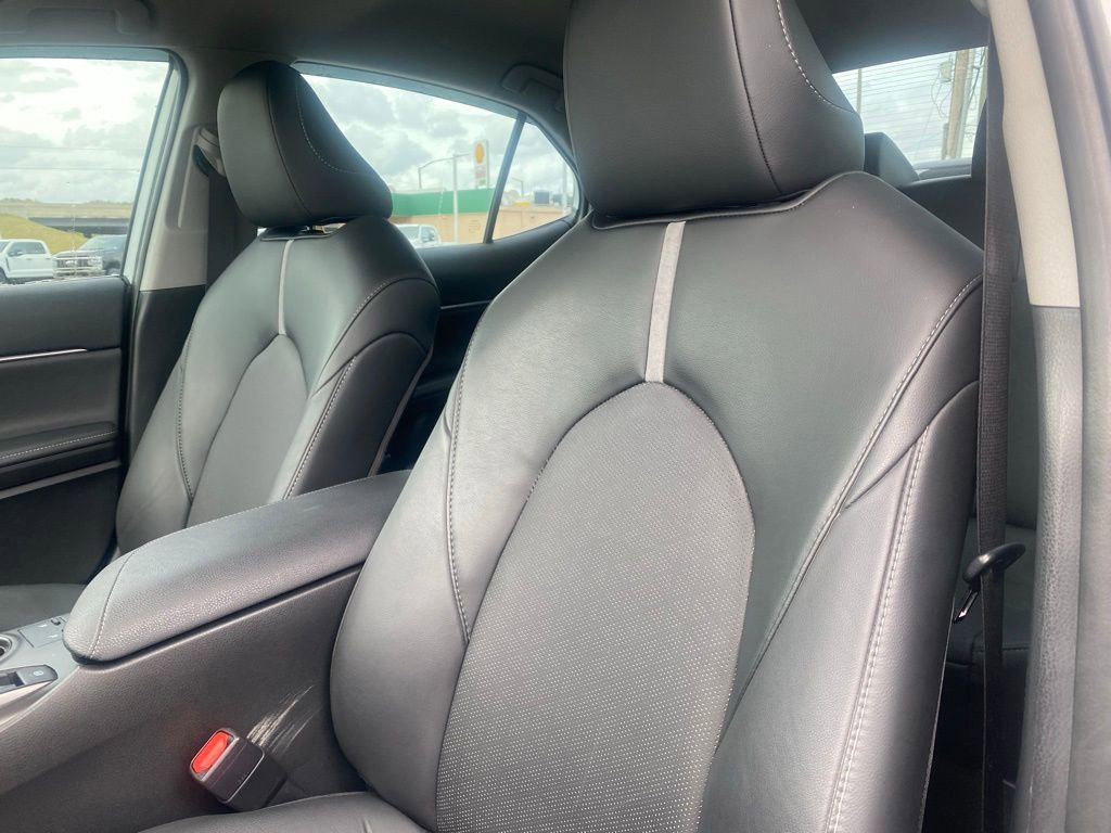 Used 2024 Toyota Camry XSE FWD image 11