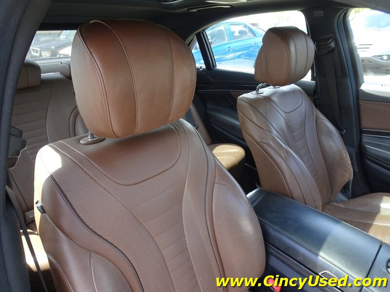 Used 2020 Mercedes-Benz S 560 4MATIC Sedan image 16