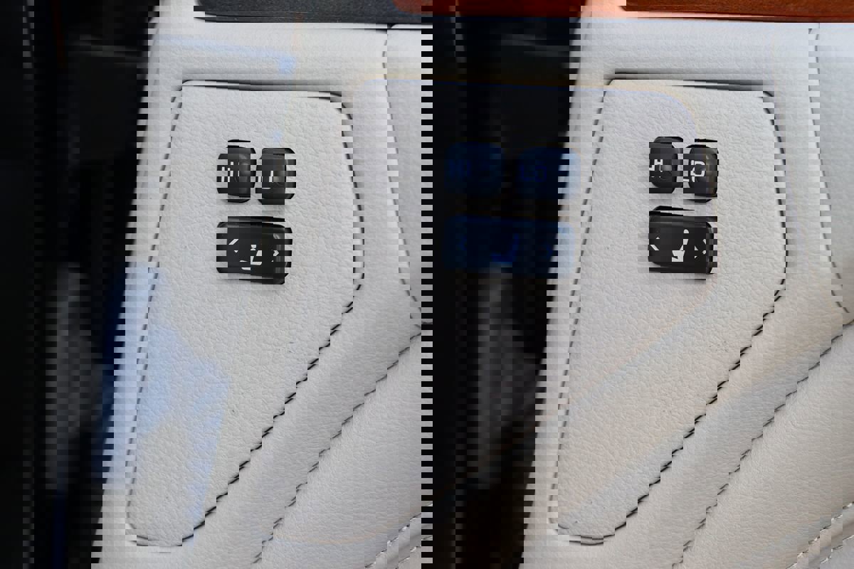 Used 2004 INFINITI Q45 Premium image 51