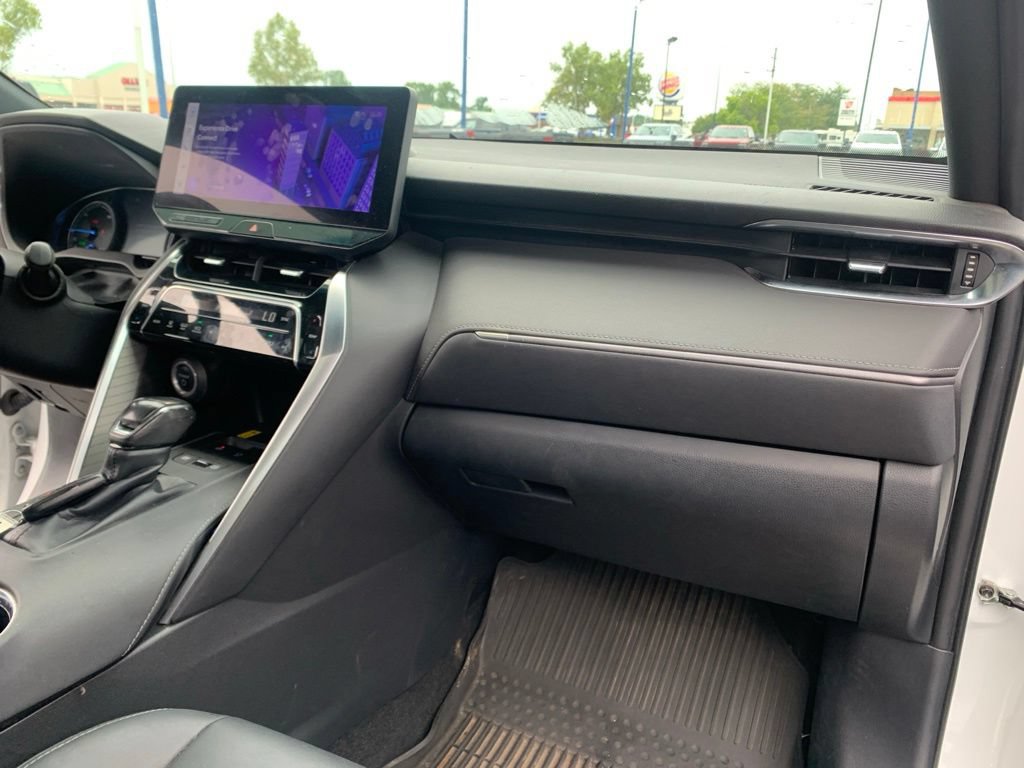 Used 2024 Toyota Venza Nightshade AWD/4WD image 25