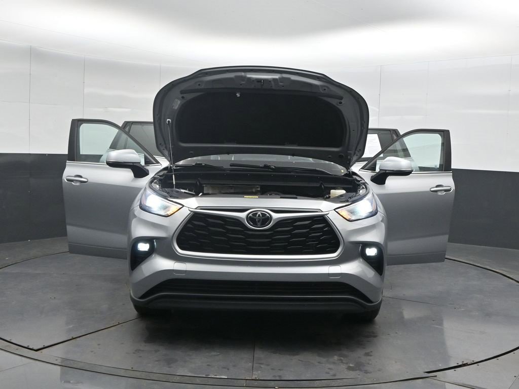 Used 2023 Toyota Highlander XLE image 66
