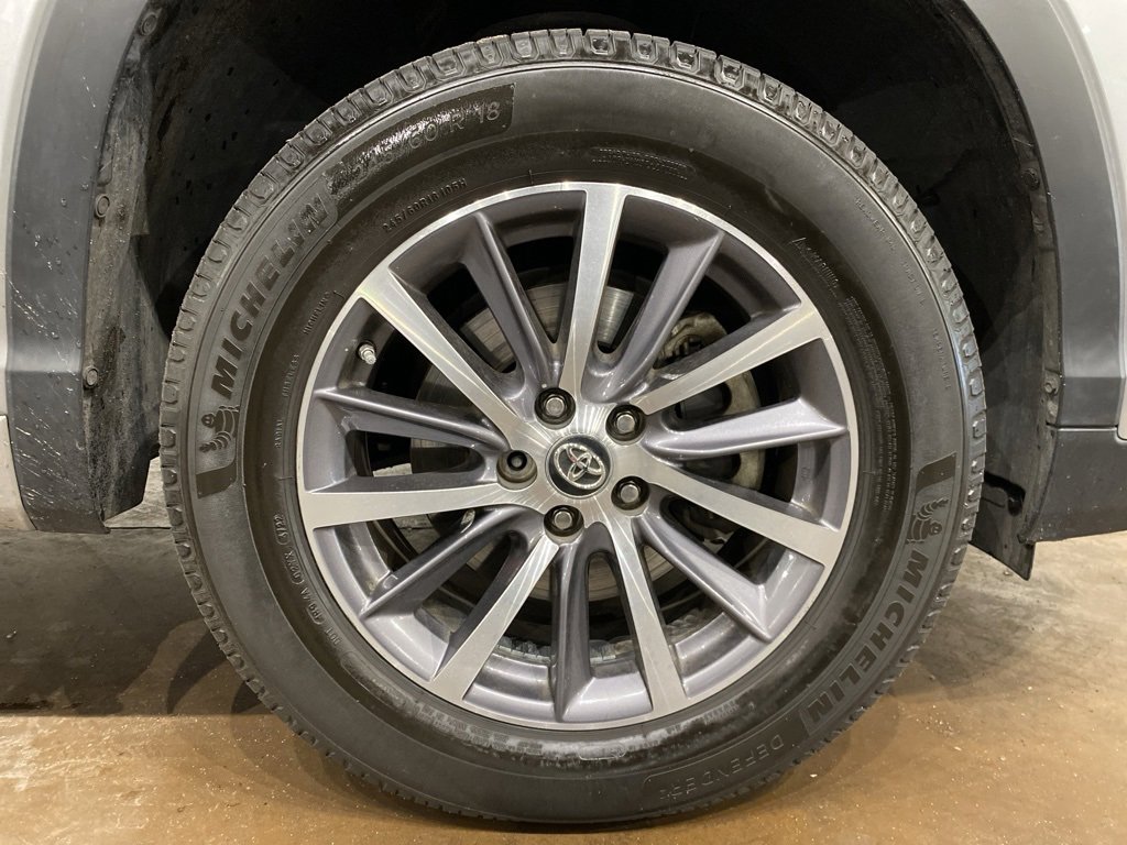 Used 2017 Toyota Highlander XLE image 20