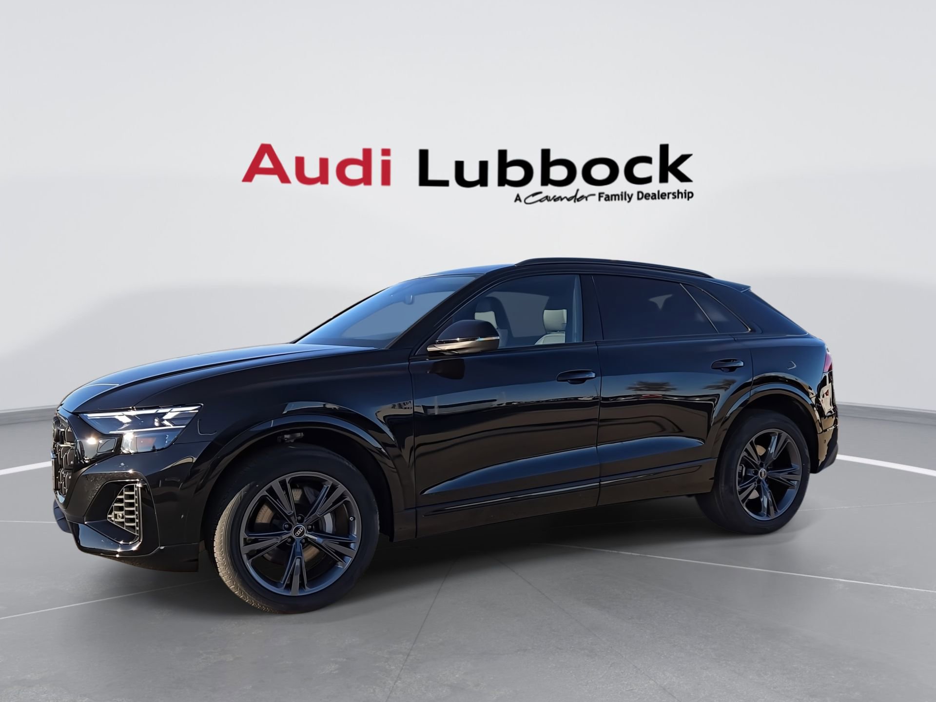 New 2026 Audi Q8 Premium image 5