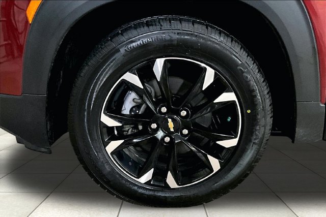 Certified 2022 Chevrolet TrailBlazer LT w/ Confidence II Package FWD image 11