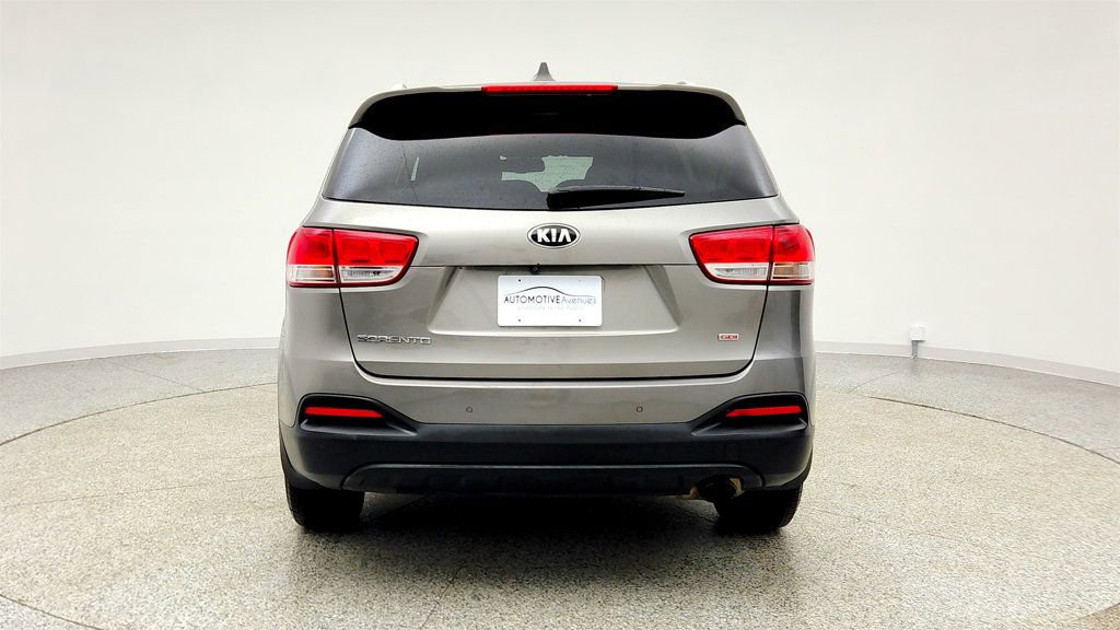 Used 2017 Kia Sorento FWD w/ LX Convenience Package image 6