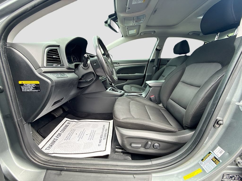 Used 2017 Hyundai Elantra Value Edition w/ Cargo Package FWD image 22