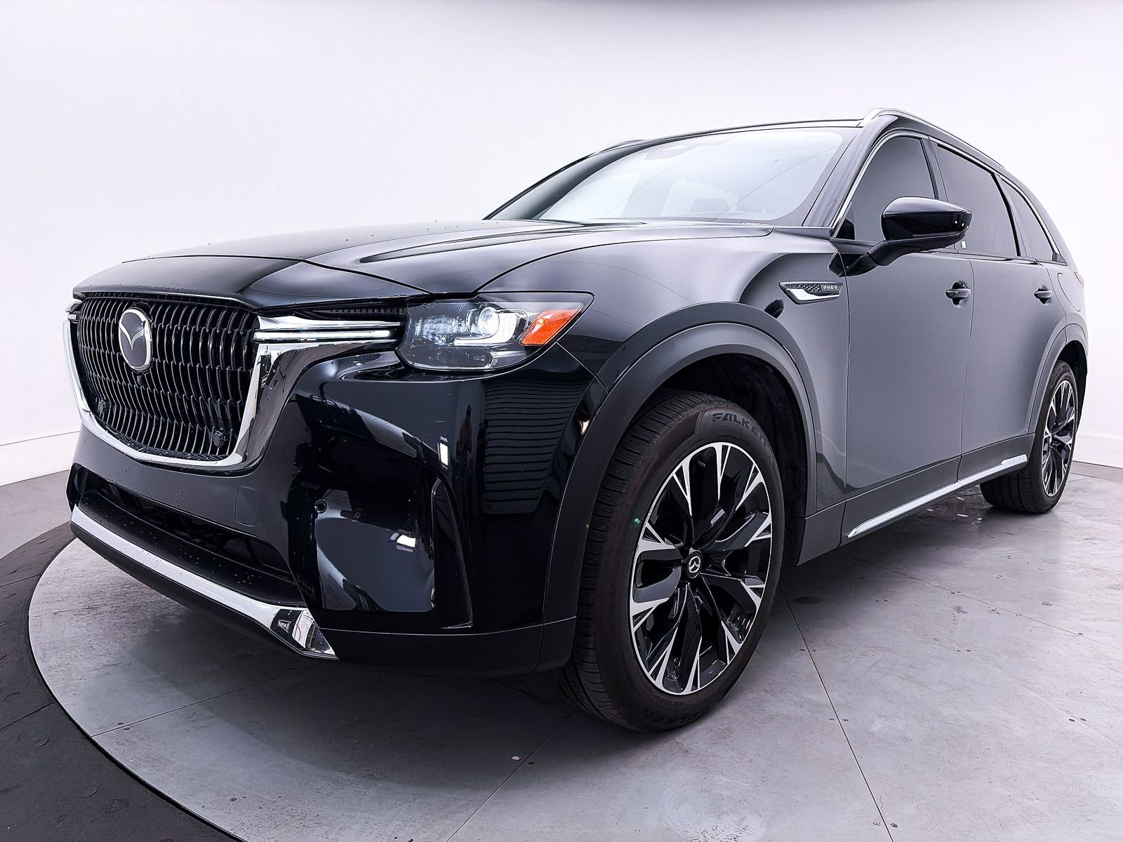 Used 2025 MAZDA CX-90 Plug-In Hybrid w/ Premium Plus image 12