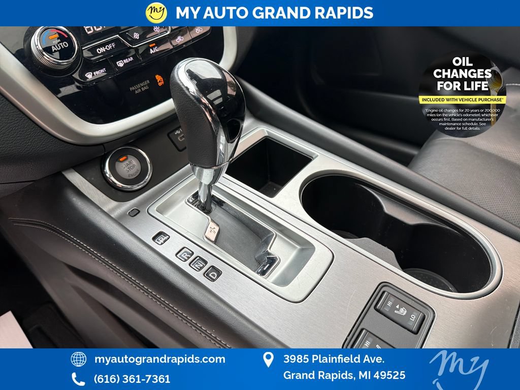Used 2020 Nissan Murano SL w/ Moonroof Package AWD/4WD image 25