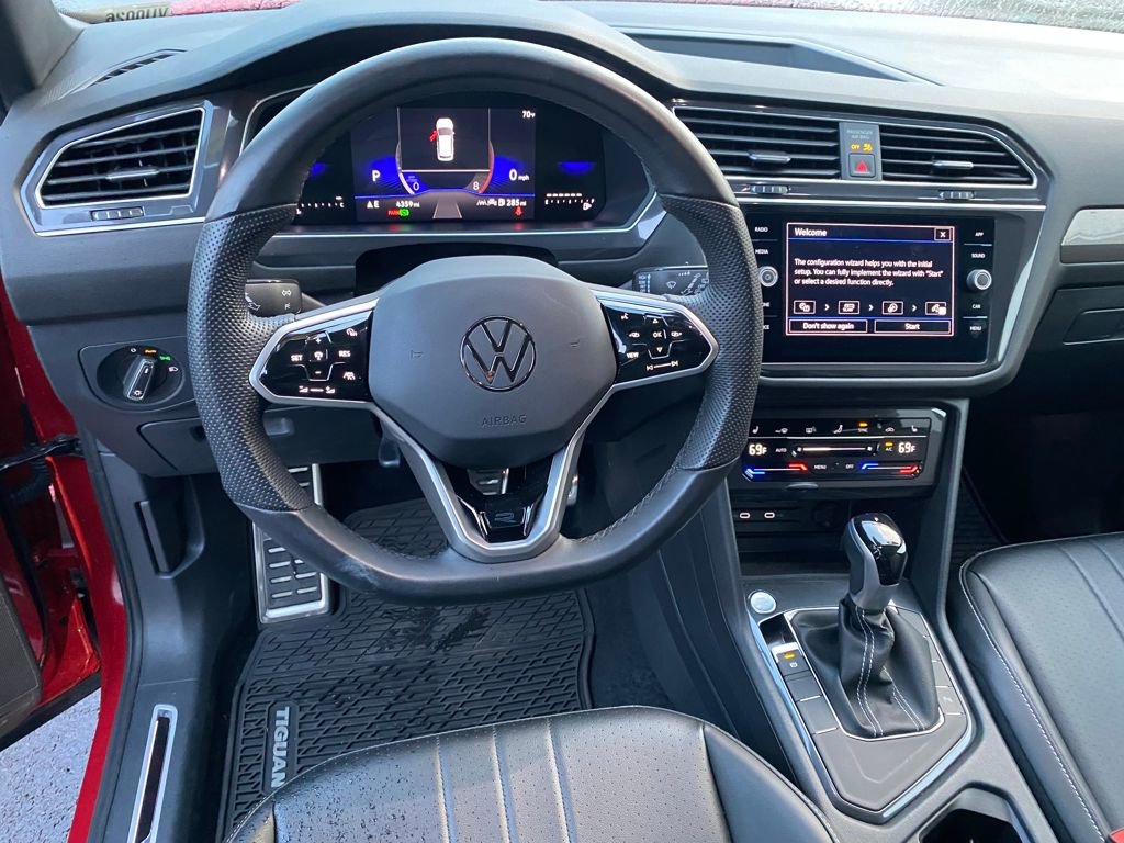 Used 2024 Volkswagen Tiguan SE R-Line image 12
