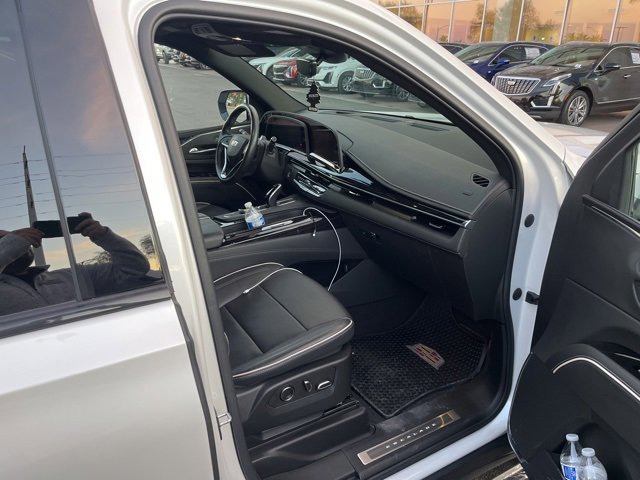 Used 2021 Cadillac Escalade Sport w/ Driver Assist Tech Package image 10