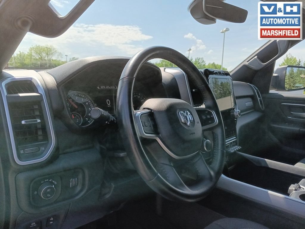 Used 2023 RAM 1500 4x4 Crew Cab image 10