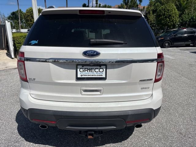 Used 2015 Ford Explorer XLT w/ Equipment Group 202A image 3