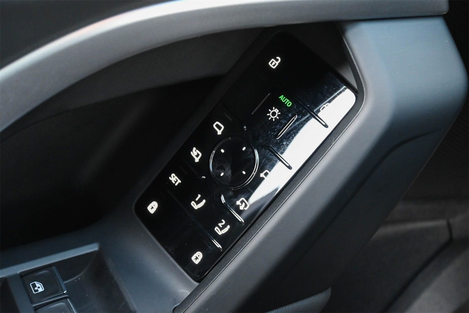 Certified 2025 Audi Q5 Premium w/ Convenience Package image 13