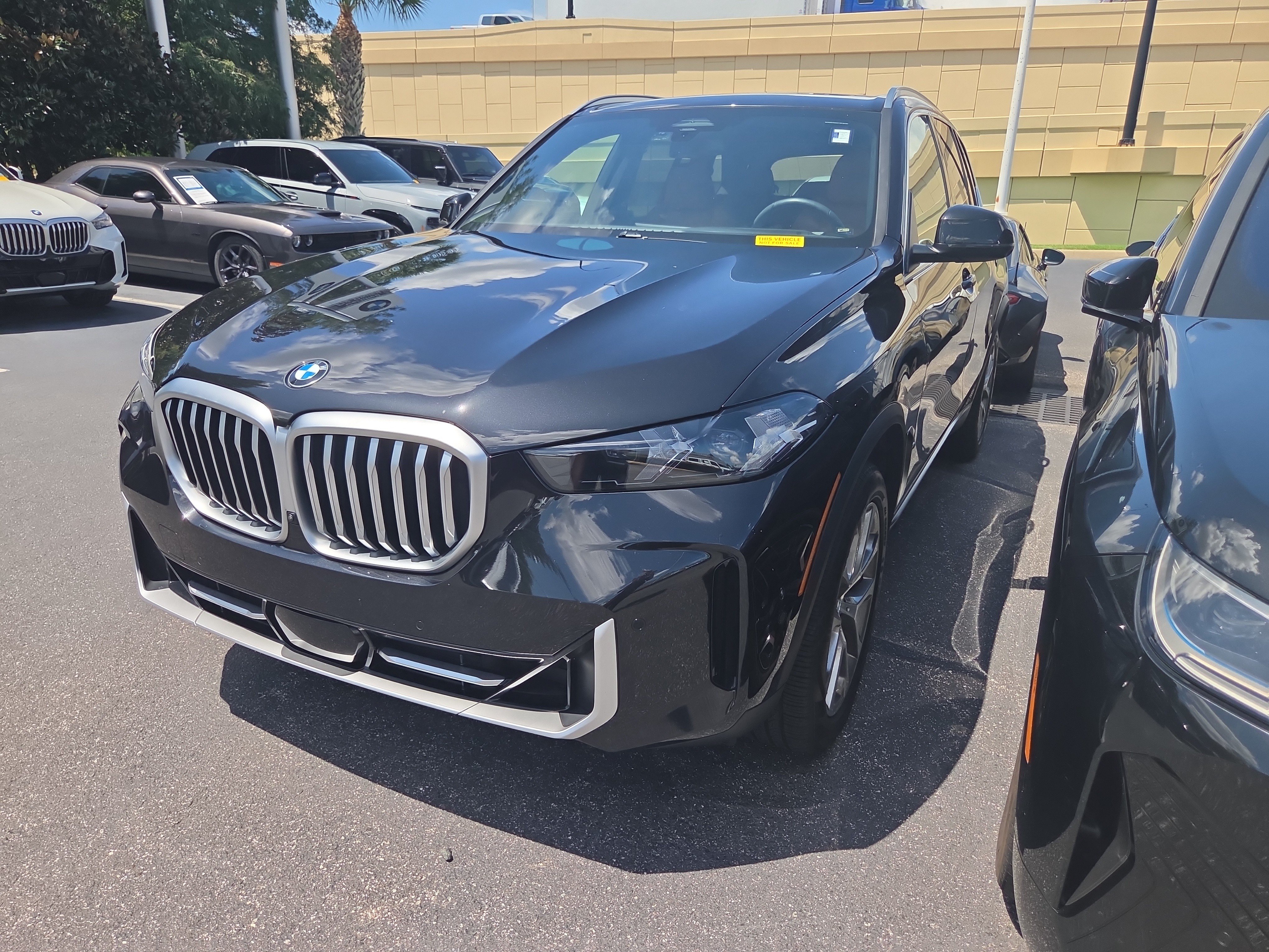 Used 2024 BMW X5 sDrive40i w/ Parking Assistance Package RWD image 3