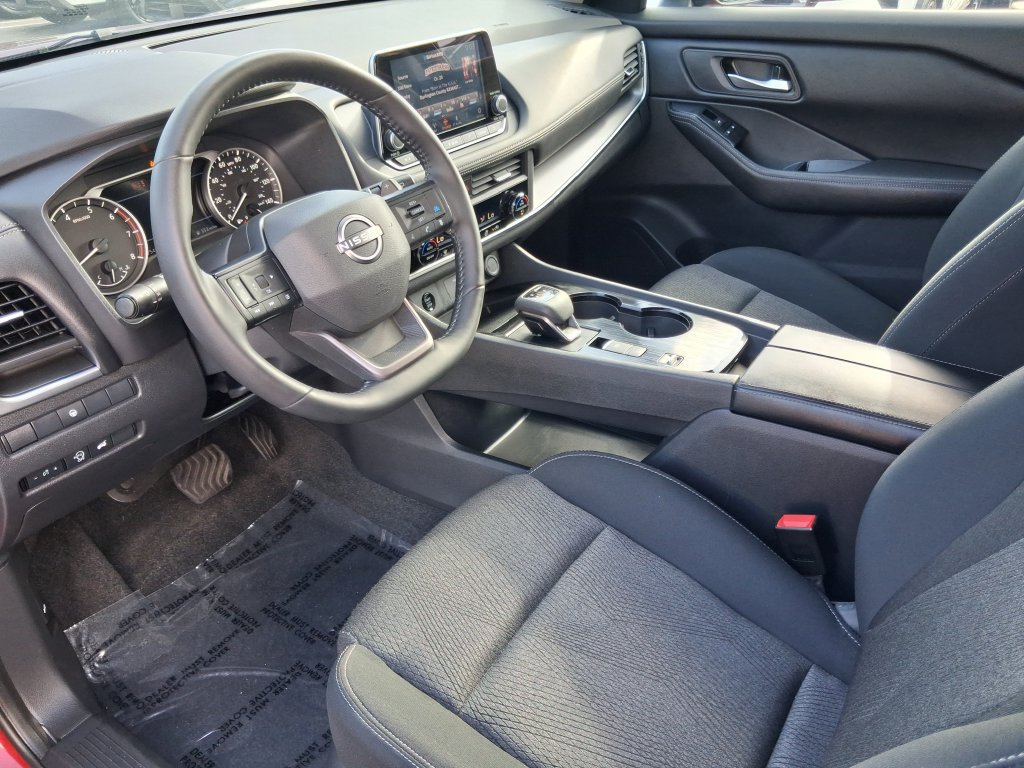Certified 2026 Nissan Rogue SV FWD image 21