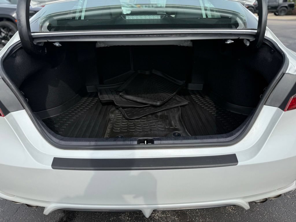 Used 2021 Toyota Camry XSE FWD image 25