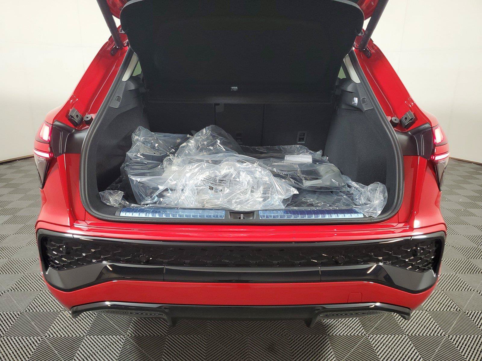 New 2026 Audi Q3 quattro 2.0T AWD/4WD image 10