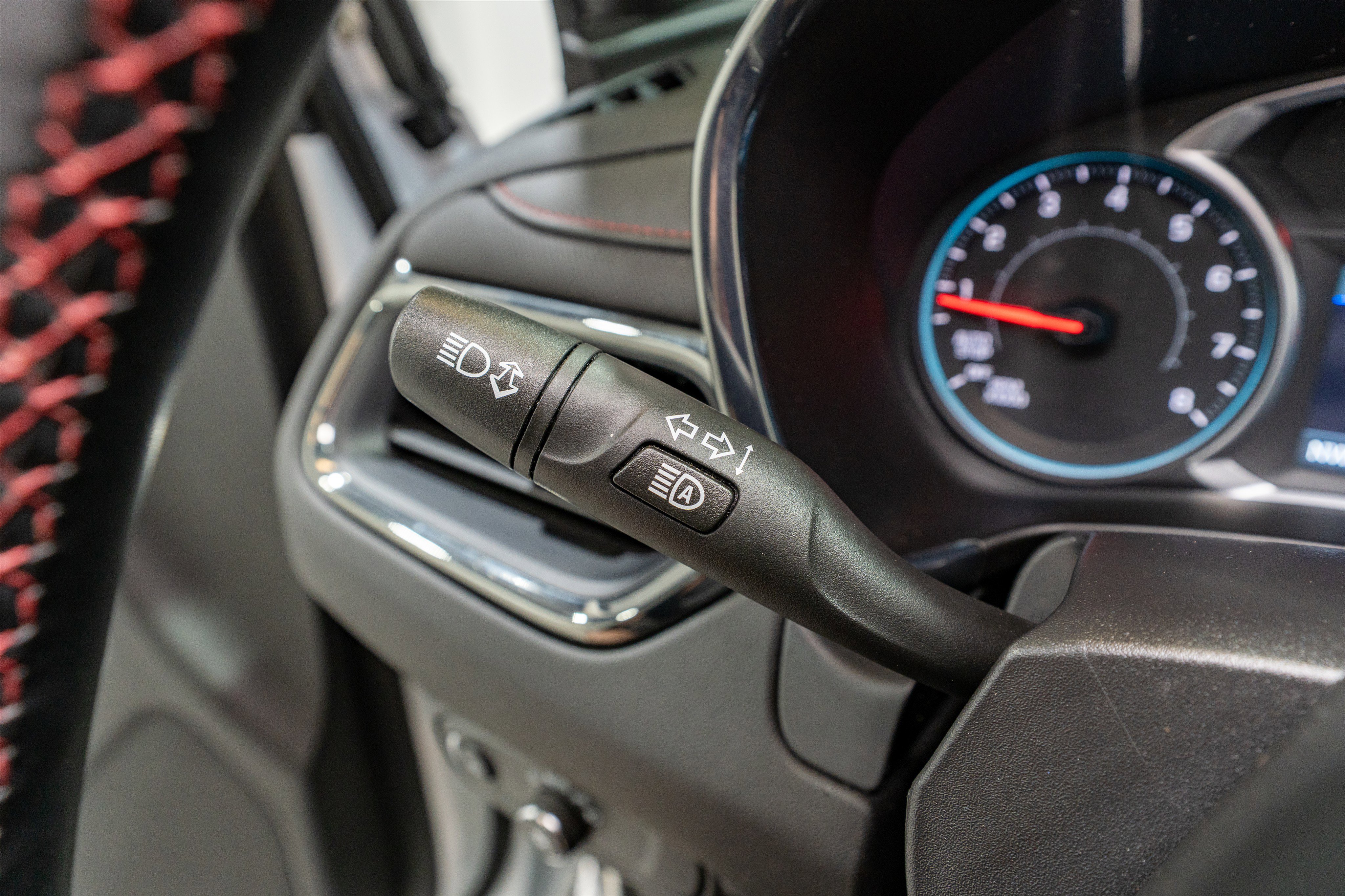 Used 2024 Chevrolet Equinox RS w/ RS Leather Package FWD image 27