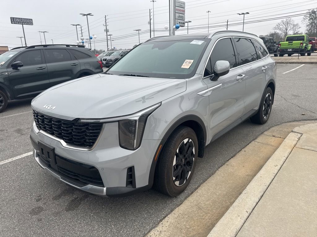 Used 2025 Kia Sorento S w/ Panoramic Sunroof Package