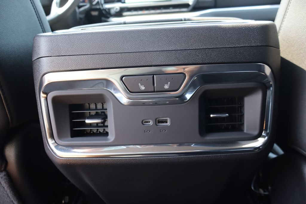 New 2026 Chevrolet Silverado 2500 LTZ w/ LTZ Convenience Package AWD/4WD image 25
