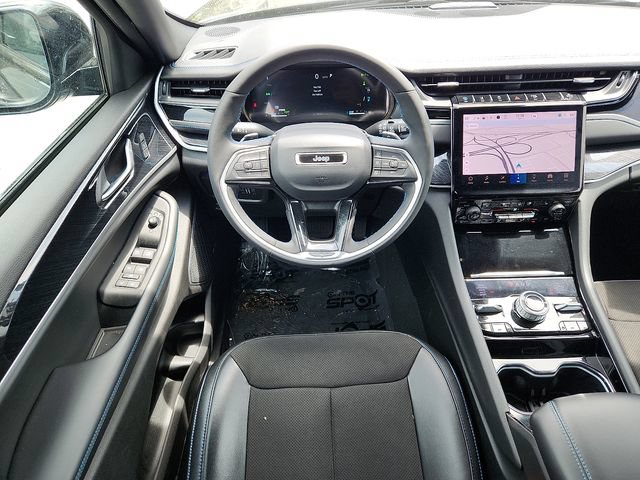 Used 2023 Jeep Grand Cherokee Trailhawk AWD/4WD image 11