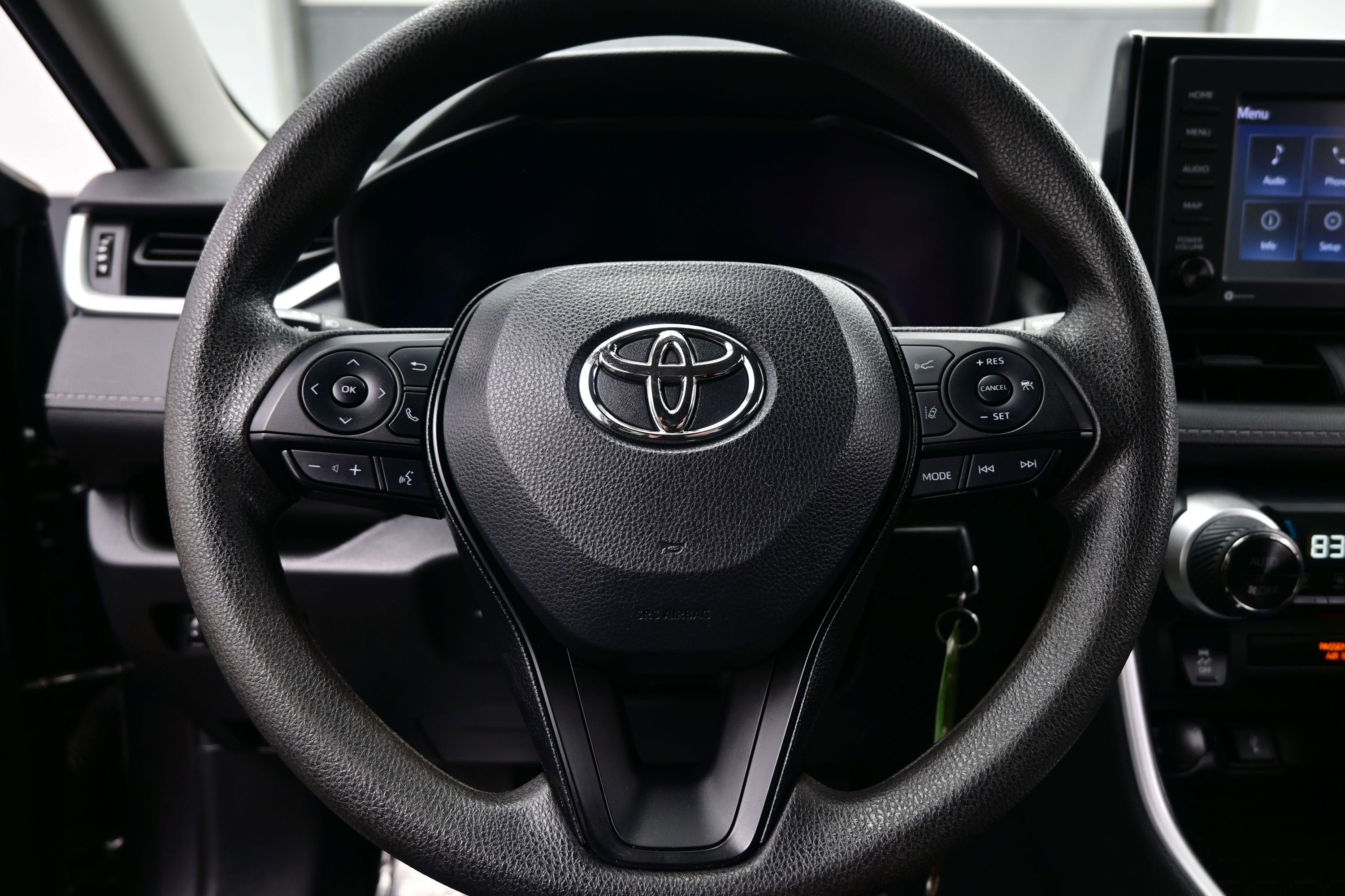 Used 2022 Toyota RAV4 LE AWD/4WD image 21