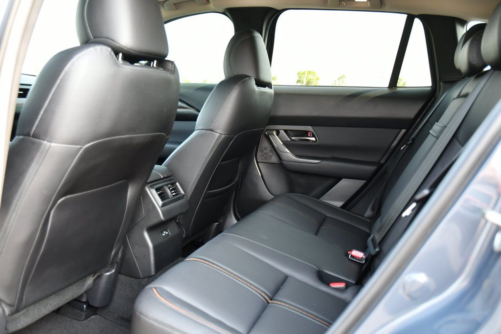 Used 2025 MAZDA CX-50 AWD 2.5 S w/ Premium Plus Pkg image 25