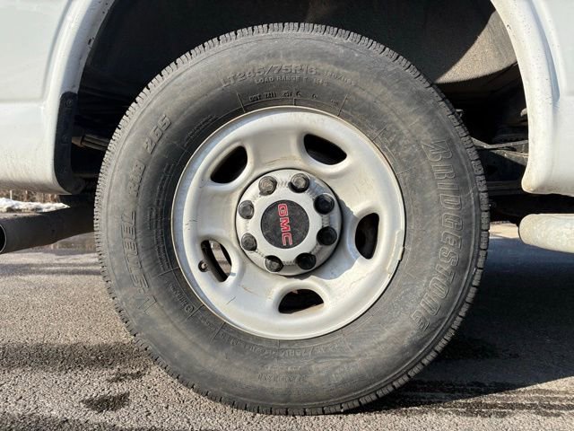 Used 2024 GMC Savana 2500 Work Van w/ Driver Convenience Package image 19