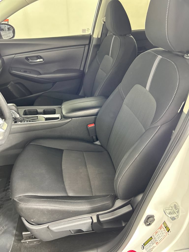Used 2024 Nissan Sentra SV FWD image 12