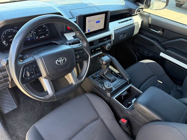 Used 2024 Toyota Tacoma TRD Off-Road image 9