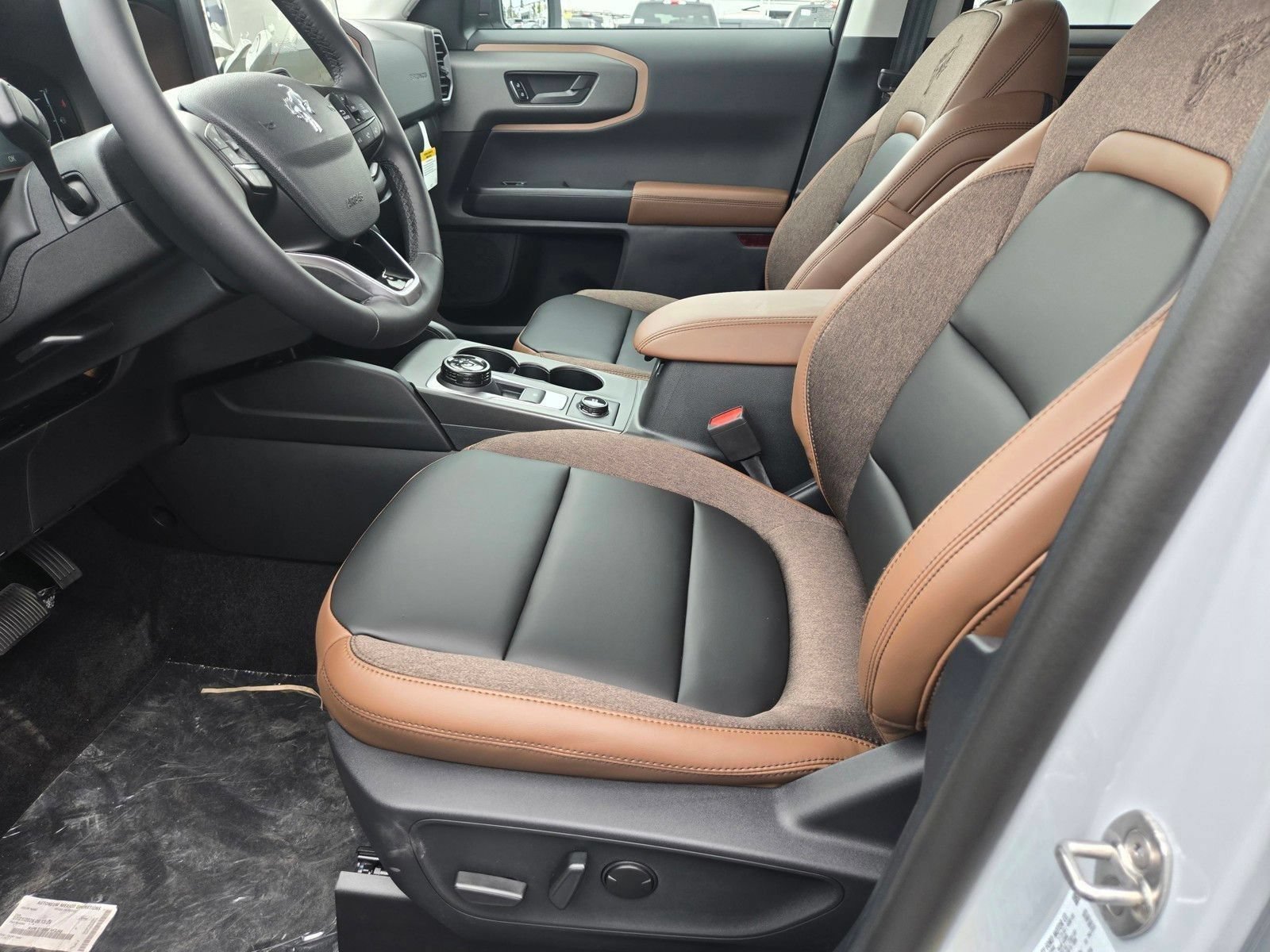 New 2026 Ford Bronco Sport Outer Banks w/ Outer Banks Tech Package+ AWD/4WD image 10