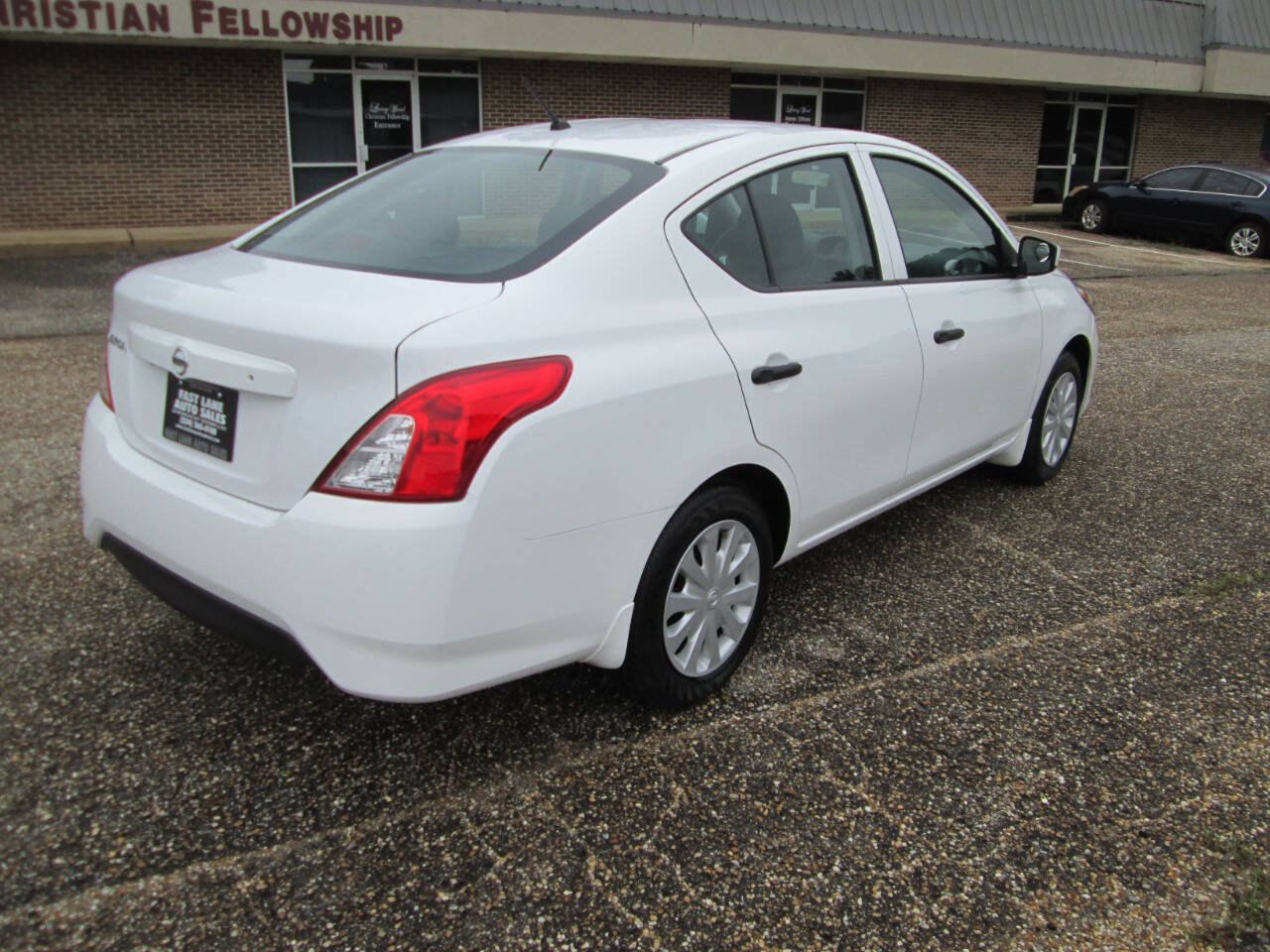 Used 2019 Nissan Versa S FWD image 42