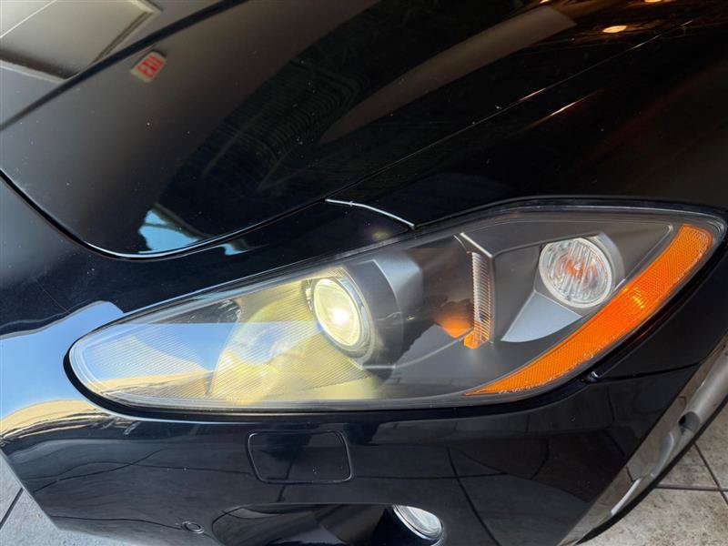 Used 2010 Maserati GranTurismo Convertible RWD image 15