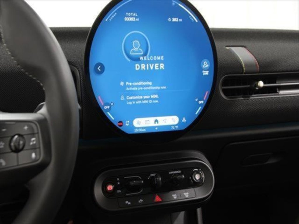 Certified 2025 MINI Cooper S image 10