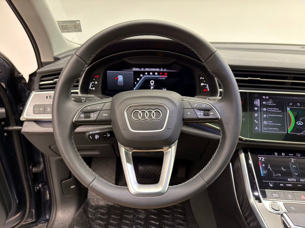 Used 2025 Audi Q7 2.0T Premium image 15